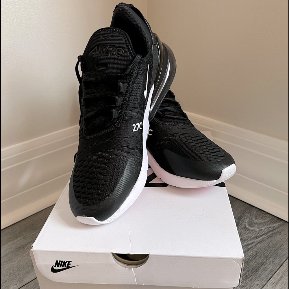 Nike Air Max 270 Mens Size 9